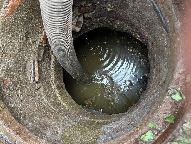 新疆化粪池清理的周期与注意事项