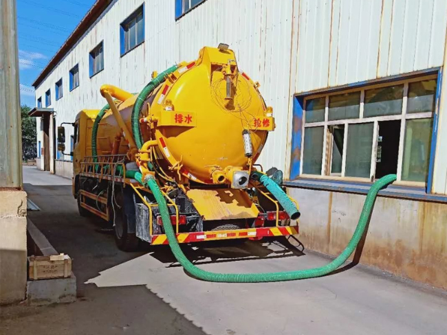 新疆清理化粪池